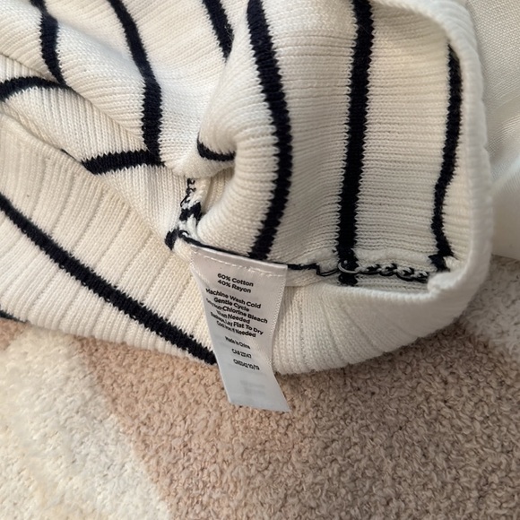 Talbots black and white striped BUTTON SHOULDER MOCKNECK TOP short sleeve S - Picture 5 of 5